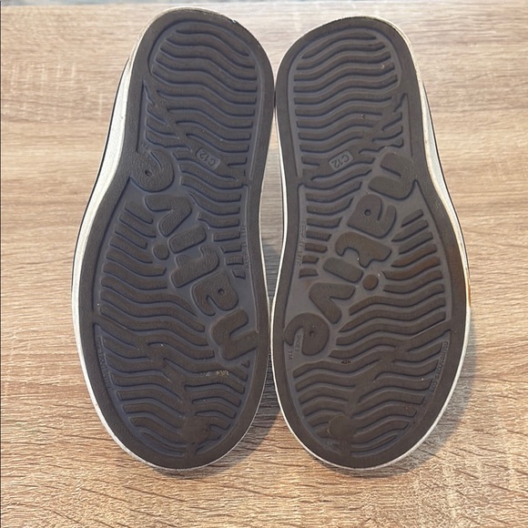 Native sandals/shoes - Picture 3 of 3